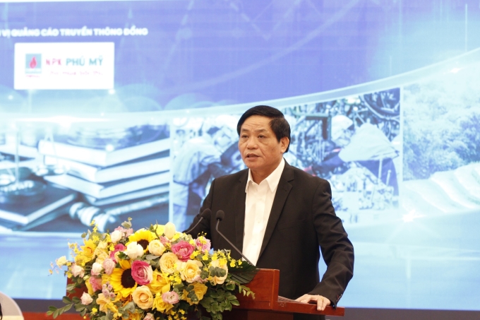 TS. Trần Doãn Tiến, Tổng Biên tập Báo điện tử Đảng Cộng sản Việt Nam phát biểu đề dẫn tại Hội thảo. (Ảnh: TA)