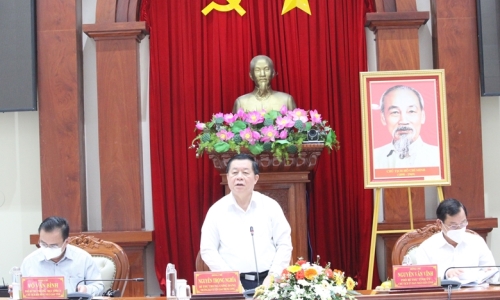 Đồng chí Nguyễn Trọng Nghĩa thăm, làm việc tại Tiền Giang