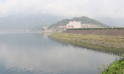 Các hồ chứa thủy điện lưu vực sông Đà đang trong tình trạng thiếu hụt
