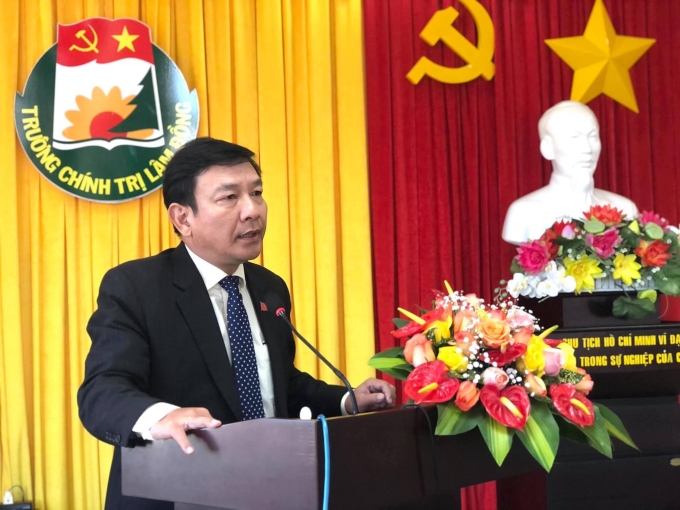 Đồng chí Bùi Thắng, Trưởng Ban Tuyên giáo Tỉnh ủy Lâm Đồng phát biểu chỉ đạo tại Hội thảo.