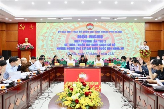 Ủy ban Mặt trận Tổ quốc Việt Nam thành phố Hà Nội tổ chức hội nghị Hiệp thương lần thứ hai để thỏa thuận lập danh sách sơ bộ những người ứng cử Đại biểu Quốc hội khóa XV. (Ảnh: TTXVN)