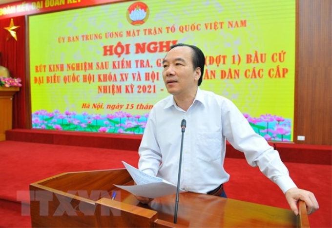Phó Chủ tịch Ủy ban Trung ương MTTQ Việt Nam Ngô Sách Thực phát biểu tại Hội nghị. (Ảnh: TTXVN)