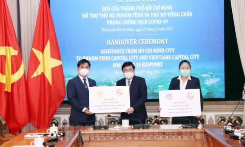 TPHCM hỗ trợ Thủ đô Vientiane và Phnom Penh kinh phí phòng, chống dịch COVID-19