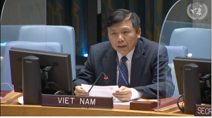 Đại sứ, Trưởng Phái đoàn thường trực Việt Nam tại LHQ Đặng Đình Quý.