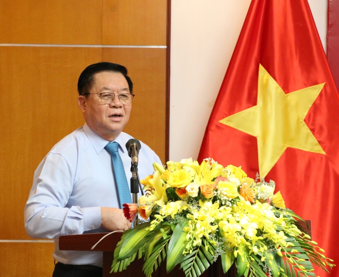 Trưởng Ban Tuyên giáo Trung ương Nguyễn Trọng Nghĩa phát biểu tại Lễ ký kết. (Ảnh: TA)