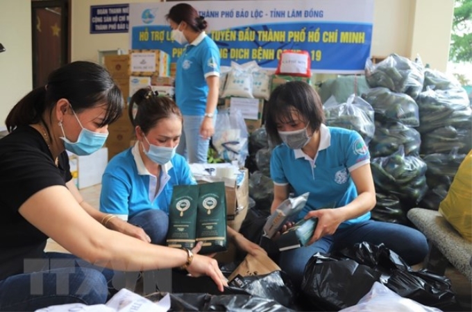 Các loại nông sản đặc trưng của Đà Lạt do người dân đóng góp để chuyển về thành phố Hồ Chí Minh hỗ trợ lực lượng tuyến đầu chống dịch. (Ảnh: TTXVN)