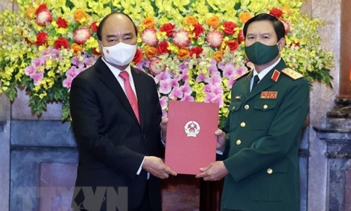 Chủ tịch nước trao Quyết định bổ nhiệm Tổng Tham mưu trưởng QĐND Việt Nam