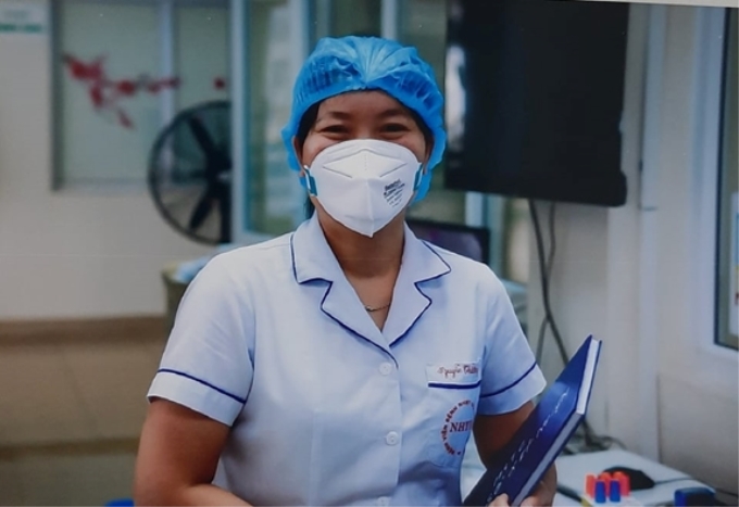 Chị Nguyễn Thị Thường, điều dưỡng trưởng, Khoa Hồi sức tích cực (Bệnh viện Bệnh Nhiệt đới Trung ương).
