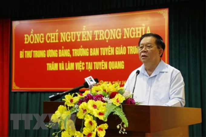 Đồng chí Nguyễn Trọng Nghĩa phát biểu tại buổi làm việc. (Ảnh: TTXVN)