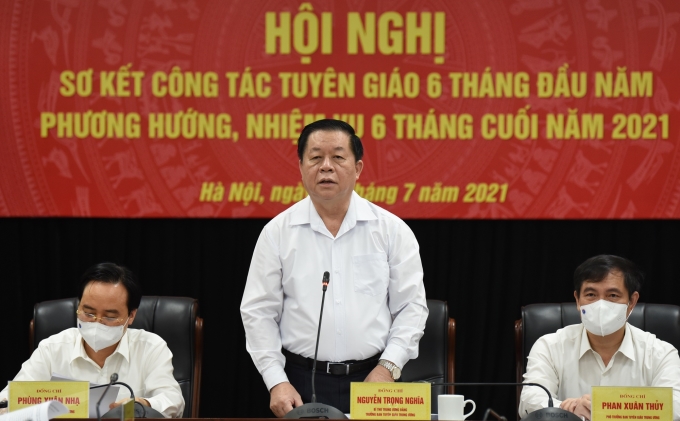 Đồng chí Nguyễn Trọng Nghĩa, Bí thư Trung ương Đảng, Trưởng ban Tuyên giáo Trung ương phát biểu chỉ đạo tại Hội nghị trực tuyến toàn quốc sơ kết công tác tuyên giáo 6 tháng đầu năm, phương hướng, nhiệm vụ 6 tháng cuối năm 2021.