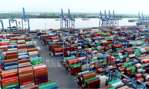 Cho phép vận chuyển hàng hoá đang lưu giữ tại cảng Cát Lái đến cảng biển khác trên địa bàn TPHCM và các cảng cạn ICD