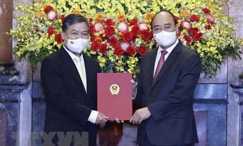Chủ tịch nước trao Quyết định bổ nhiệm Đại sứ Việt Nam tại Campuchia