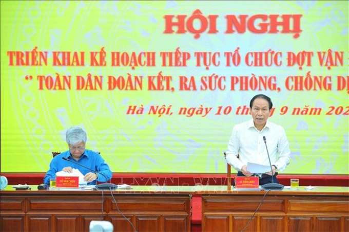 Phó Chủ tịch - Tổng Thư ký UBTƯ MTTQ Việt Nam Lê Tiến Châu phát biểu tại hội nghị, sáng 10/9. Ảnh: Minh Đức/TTXVN