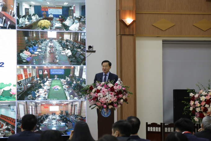 Phó Thủ tướng Lê Minh Khái phát biểu biểu dương những thành tích của BHXH Việt Nam.