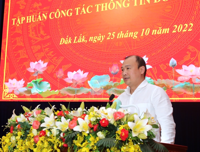 Đồng chí Lê Hải Bình, Ủy viên dự khuyết BCH Trung ương Đảng, Phó trưởng Ban Tuyên giáo Trung ương, Phó trưởng Ban Thường trực Ban Chỉ đạo công tác thông tin đối ngoại Trung ương báo cáo viên tại Hội nghị.