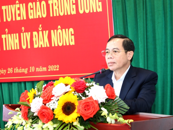 Đồng chí Điểu K’ré, Ủy viên BCH Trung ương Đảng, Phó Bí thư Thường trực Tỉnh ủy Đắk Nông phát biểu tại Hội nghị.