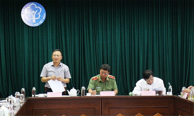Phó Tổng Giám đốc BHXH Việt Nam Lê Hùng Sơn và Thiếu tướng Trần Đình Chung đồng chủ trì buổi làm việc.