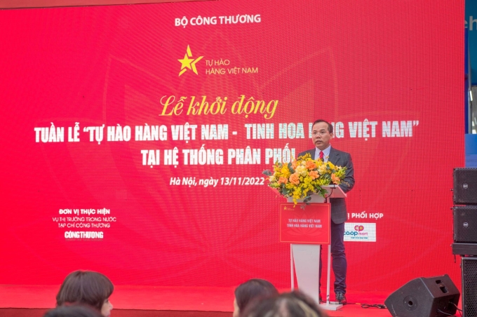 Ông Lê Văn Liêm - Giám đốc khu vực Miền Bắc - Liên hiệp Hợp tác xã Thương mại Thành phố Hồ Chí Minh (Saigon Co.op) phát biểu tại sự kiện