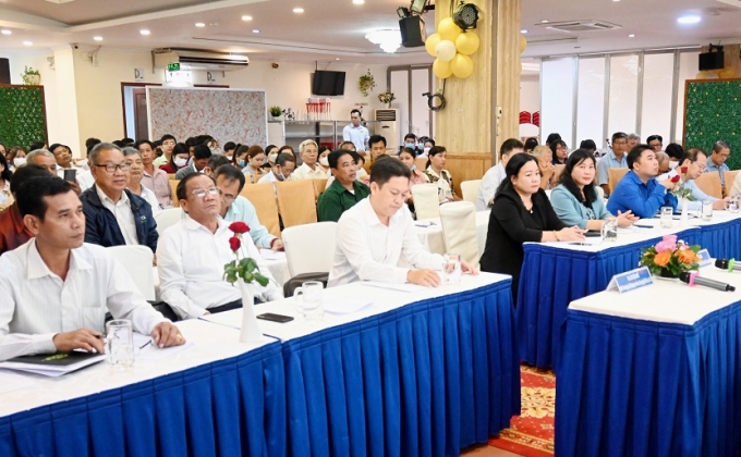 Các đại biểu tham dự Hội thảo.