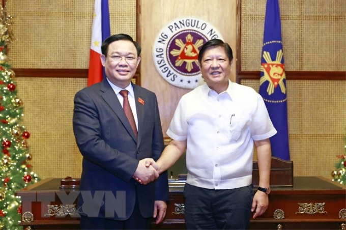 Chủ tịch Quốc hội Vương Đình Huệ hội kiến Tổng thống Philippines Ferdinand Romualdez Marcos Jr. (Ảnh: TTXVN)