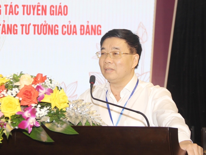 Đồng chí Nguyễn Văn Thông phát biểu tại  Hội thảo.