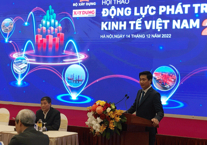 Thứ trưởng Bộ Xây dựng Nguyễn Tường Văn phát biểu tại Hội thảo. (ảnh DP)