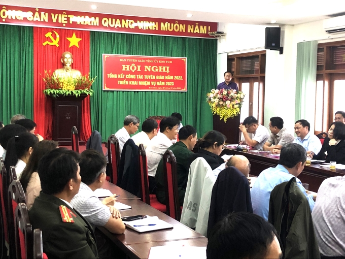 Đồng chí Nguyễn Văn Hòa, Phó Bí thư Tỉnh ủy phát biểu chỉ đạo tại Hội nghị.