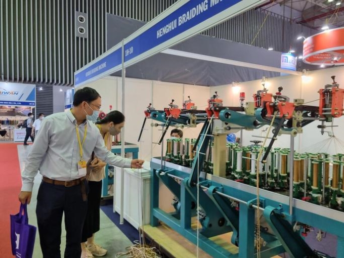 Triển lãm quốc tế ngành công nghiệp dệt may - thiết bị và nguyên phụ liệu năm 2022 (SaigonTex & SaigonFabric 2022).