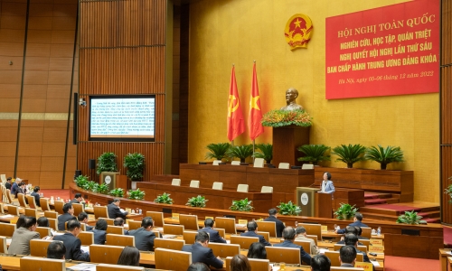 Từ tư tưởng Hồ Chí Minh về nêu gương đến phát huy vai trò, trách nhiệm nêu gương của cán bộ, đảng viên theo tinh thần Nghị quyết Trung ương 6 khóa XIII