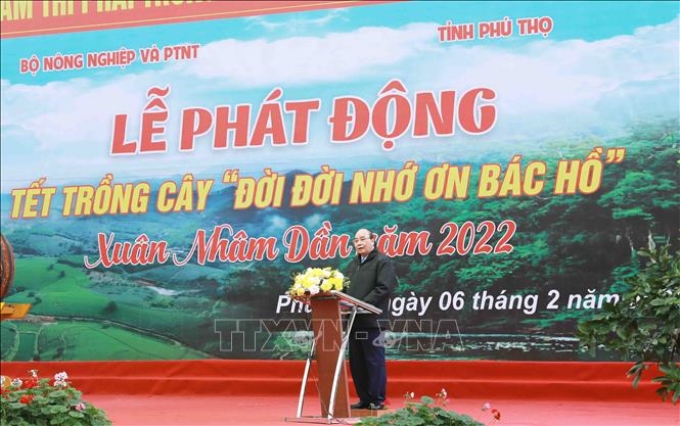 Chủ tịch nước Nguyễn Xuân Phúc đến dự và Phát động“Tết trồng cây đời đời nhớ ơn Bác Hồ”. Ảnh: Vũ Sinh/TTXVN