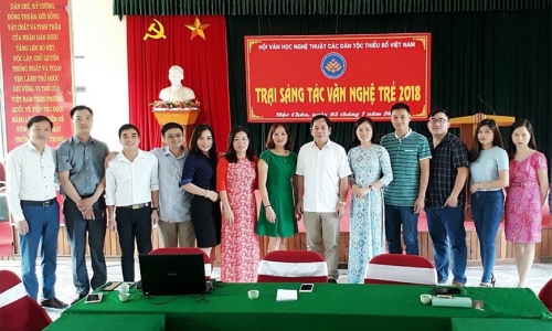 Văn học dân tộc thiểu số góp phần làm giàu có văn học Việt Nam