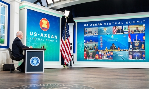 ASEAN trong cạnh tranh chiến lược nước lớn tại khu vực Đông Nam Á đầu thế kỷ XXI