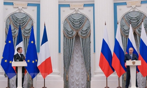 Tổng thống Pháp khẳng định sự cần thiết duy trì đối thoại với Nga