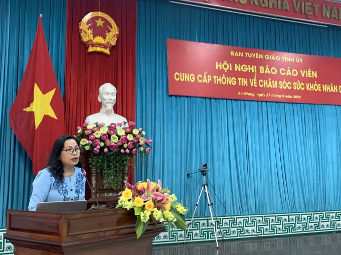 Đồng chí Thái Thúy Xuân, Phó Trưởng Ban Tuyên giáo Tỉnh ủy An Giang phát biểu tại Hội nghị. (Ảnh: Trường Giang)