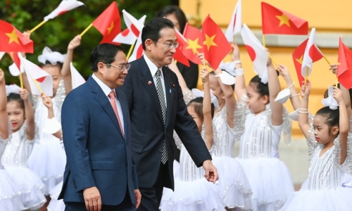 Việt Nam - Nhật Bản: Tình cảm "đặc biệt" của Thủ tướng Kishida Fumio và quan hệ đối tác chiến lược sâu rộng "không giới hạn"
