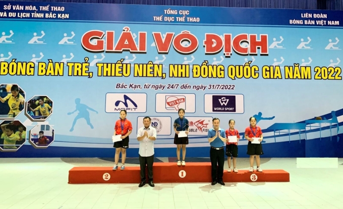 VĐV Lê Hồng Phương Tuyền Huy chương vàng đơn nữ nhóm tuổi U9 giải vô địch bóng bàn trẻ, thiếu niên, nhi đồng quốc gia năm 2022