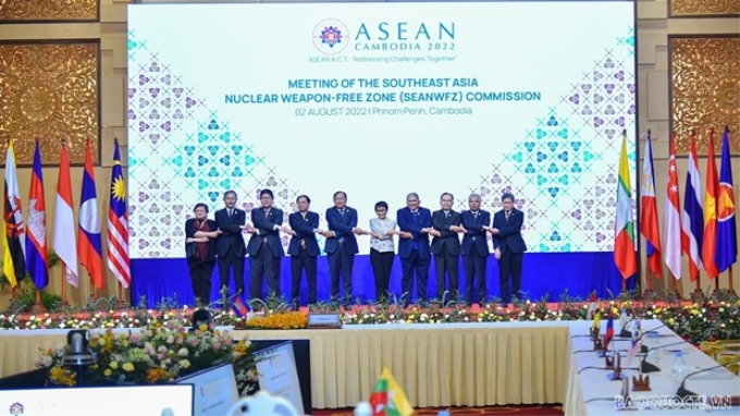 Bộ trưởng Ngoại giao Bùi Thanh Sơn dẫn đầu đoàn Việt Nam tham dự Hội nghị Ủy ban Hiệp ước Khu vực Đông Nam Á không có vũ khí hạt nhân (SEANWFZ). (Nguồn: baoquocte.vn)