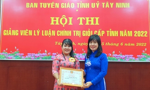 Thí sinh Nguyễn Thuý Tâm giành giải Nhất