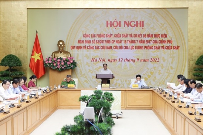 Thủ tướng Phạm Minh Chính chủ trì hội nghị. (Ảnh: Dương Giang/TTXVN)