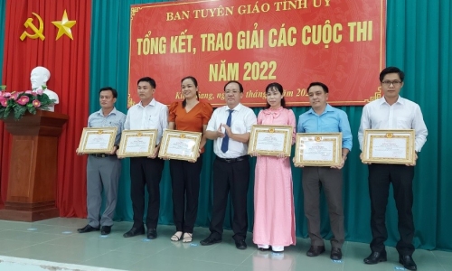 Ban Tuyên giáo Tỉnh ủy Kiên Giang tổng kết và trao giải 2 Cuộc thi phát động trong năm 2022