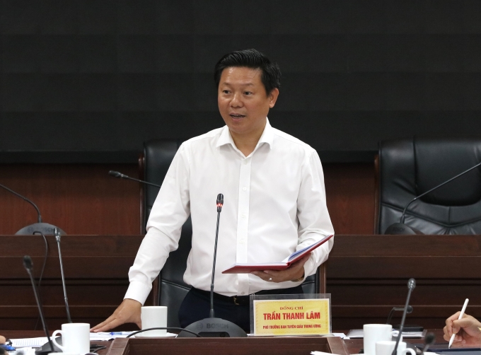 Đồng chí Trần Thanh Lâm, Phó Trưởng Ban Tuyên giáo Trung ương phát biểu tại buổi làm việc. (Ảnh: TA)