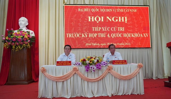 Đồng chí Nguyễn Trọng Nghĩa tiếp xúc cử tri thị xã Hòa Thành, Tây Ninh