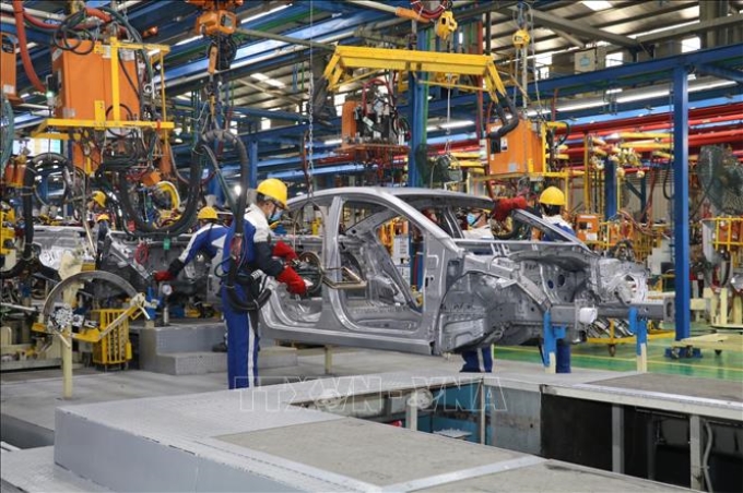 Dây chuyền sản xuất ô tô của Hyundai Thành Công. Ảnh: Đức Phương/TTXVN