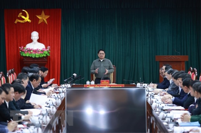Thủ tướng Phạm Minh Chính làm việc với lãnh đạo tỉnh Phú Thọ và Tuyên Quang về đẩy nhanh dự án đường cao tốc kết nối hai tỉnh với đường cao tốc Nội Bài-Lào Cai. (Ảnh: Dương Giang/TTXVN)