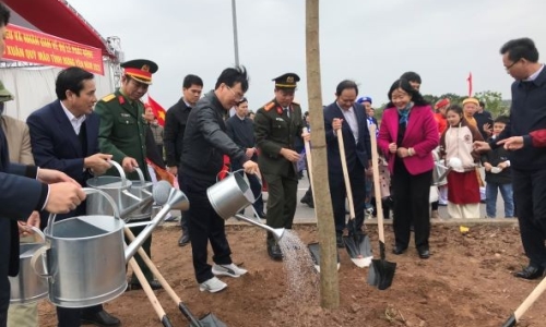 Đồng chí Võ Văn Thưởng dự Lễ phát động Tết trồng cây tại Hưng Yên