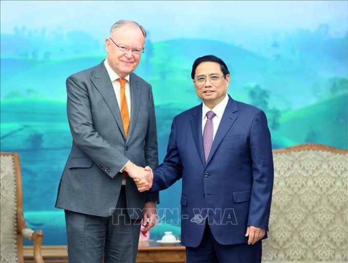 Thủ tướng Phạm Minh Chính tiếp ông Stephan Weil, Thủ hiến bang Niedersachsen (Hạ Saxony). Ảnh: Dương Giang/TTXVN