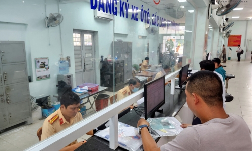 Thành phố Hồ Chí Minh chọn thí điểm cho phép công chức, viên chức làm việc tại nhà