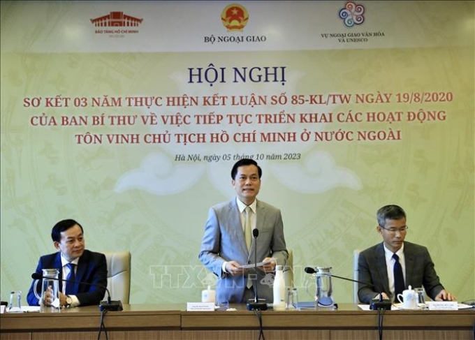 Thứ trưởng Ngoại giao Hà Kim Ngọc, Chủ tịch Uỷ ban Quốc gia UNESCO Việt Nam phát biểu khai mạc. Ảnh: Lâm Khánh/TTXVN