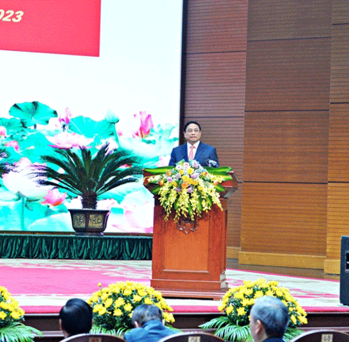 Đồng chí Phạm Minh Chính, Ủy viên Bộ Chính trị, Thủ tướng Chính phủ phát biểu chỉ đạo tại hội nghị.