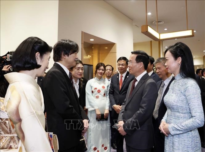 Chủ tịch nước Võ Văn Thưởng và Phu nhân cùng Hoàng Thái tử Akishino và Công nương tại Lễ kỷ niệm 50 năm thiết lập quan hệ ngoại giao Việt Nam - Nhật Bản. (Ảnh: TTXVN)